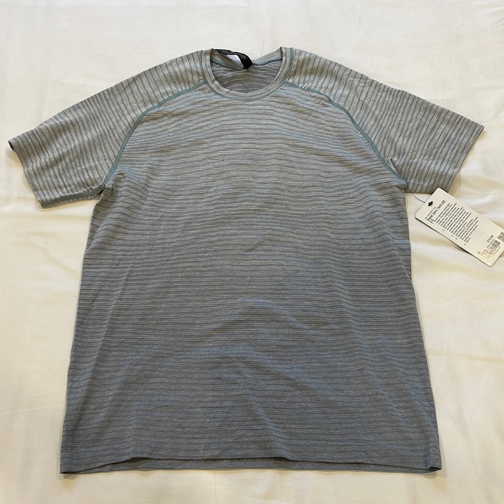 Lululemon Men’s Tshirt